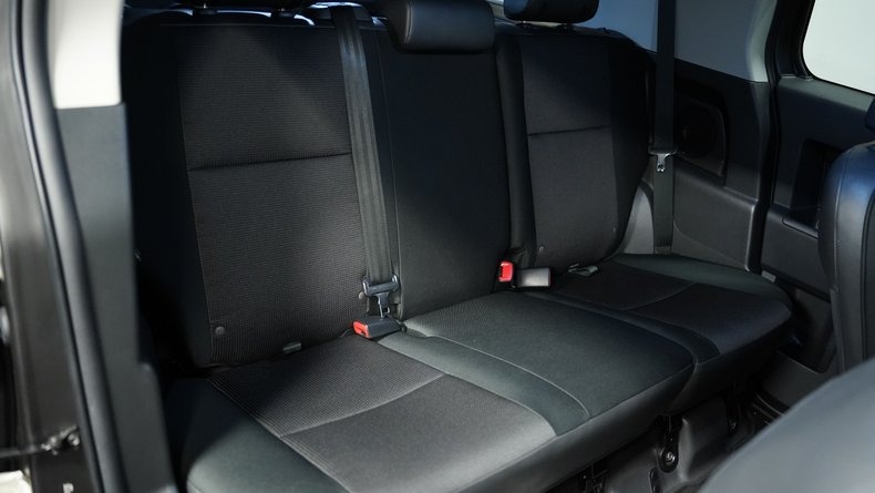 2011-toyota-fj-cruiser-for-sale (39)