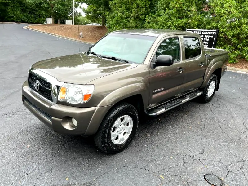 2011-toyota-tacoma-prerunner-for-sale-02