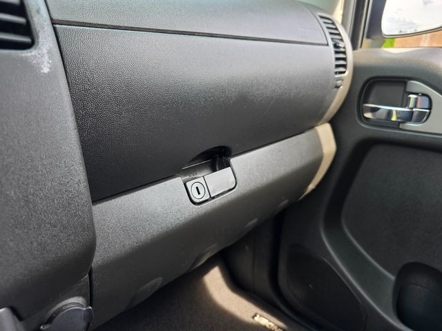 2012-nissan-pathfinder-s-for-sale (32)