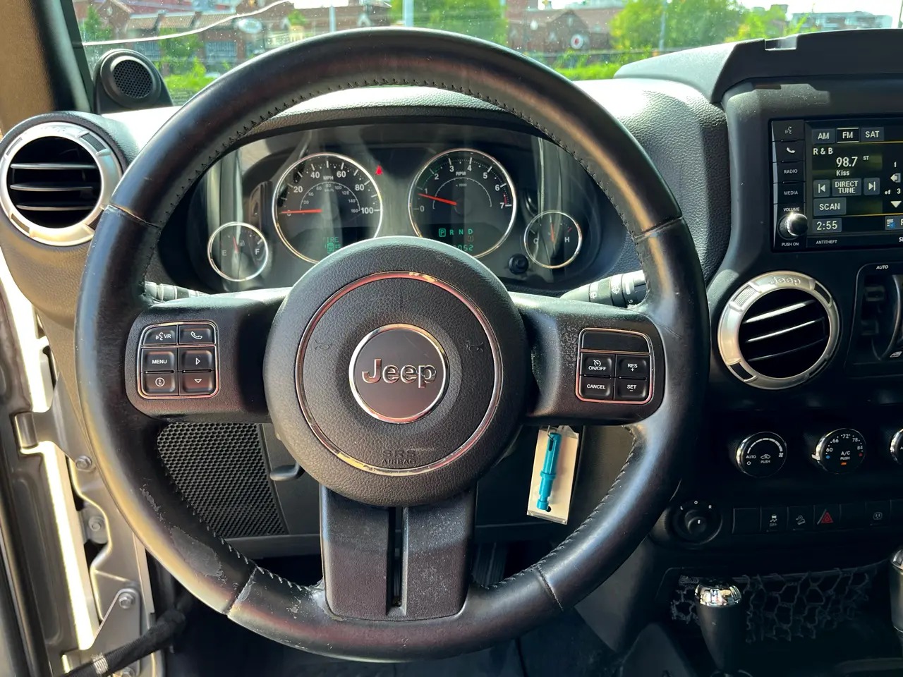 2013-jeep-wrangler-unlimited-for-sale (27)