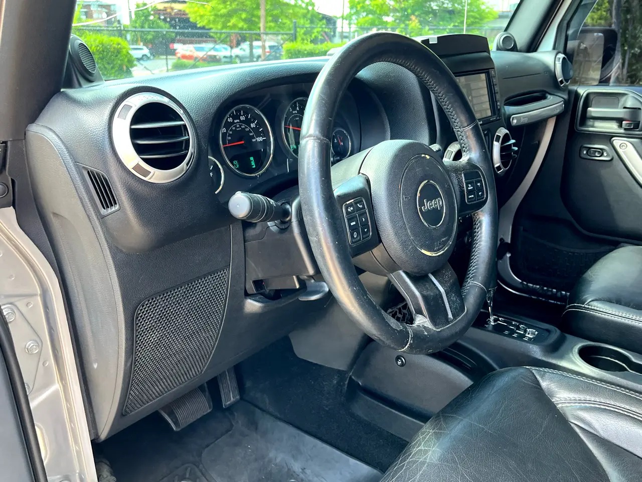 2013-jeep-wrangler-unlimited-for-sale (39)