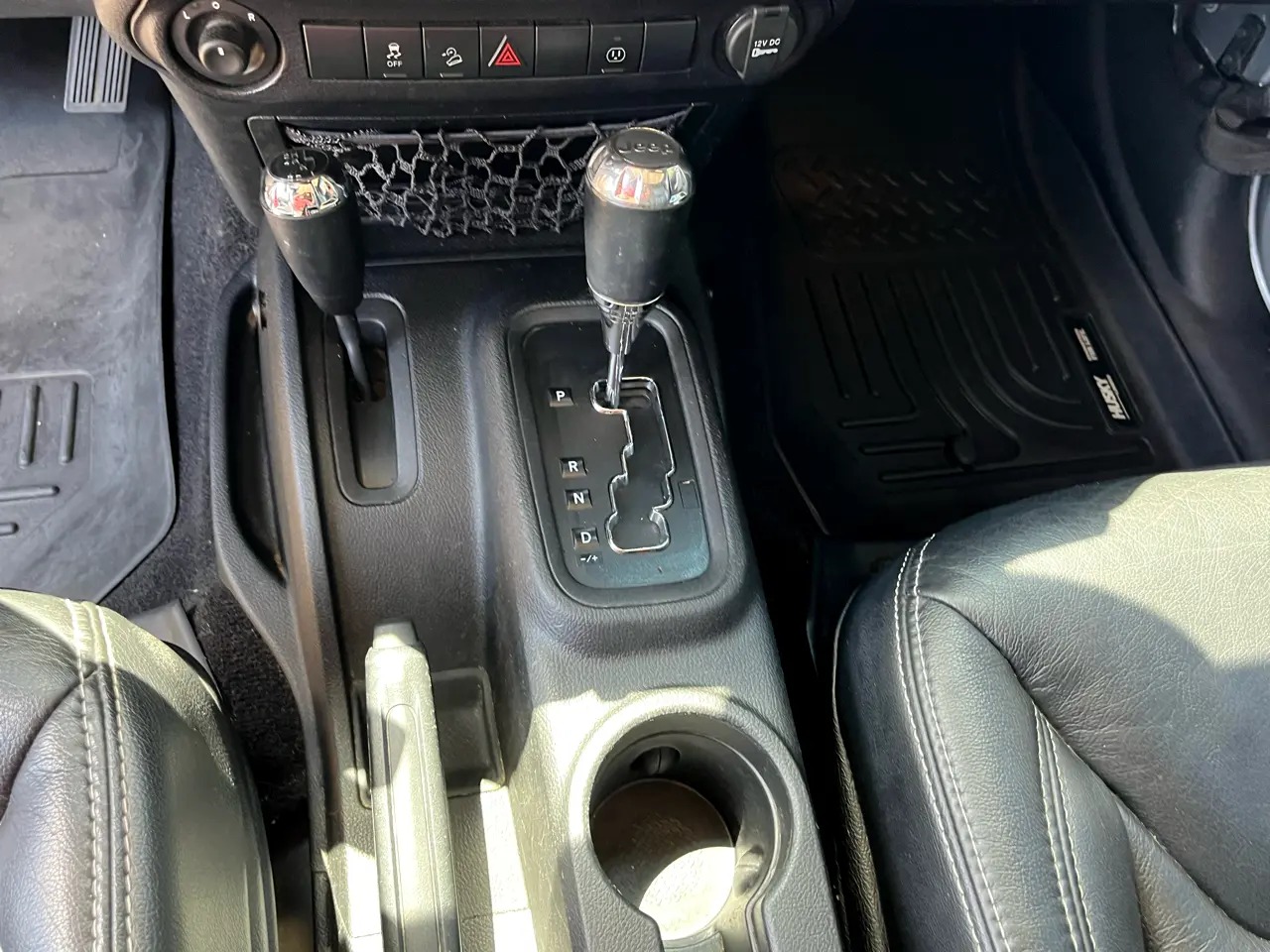 2013-jeep-wrangler-unlimited-for-sale (45)