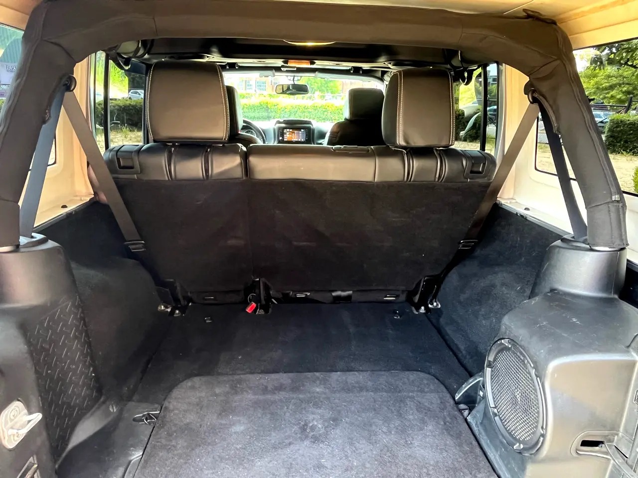 2013-jeep-wrangler-unlimited-for-sale (46)