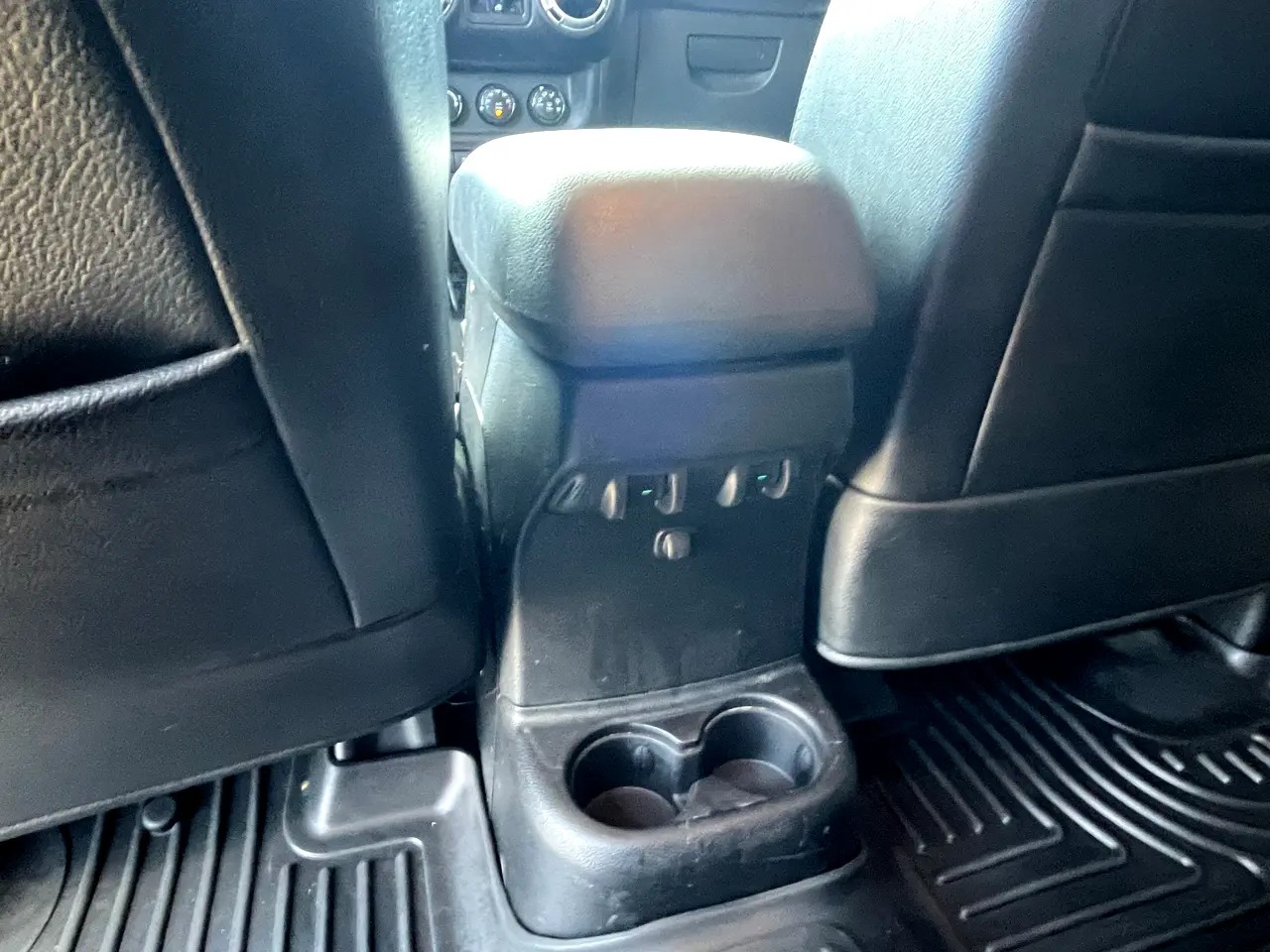 2013-jeep-wrangler-unlimited-for-sale (6)
