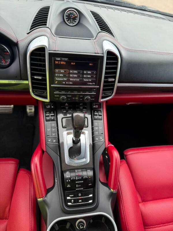 2014-porsche-cayenne-turbo-s-for-sale (10)