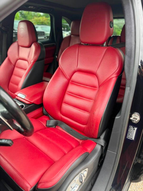 2014-porsche-cayenne-turbo-s-for-sale (20)