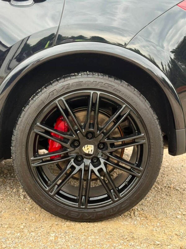 2014-porsche-cayenne-turbo-s-for-sale (35)