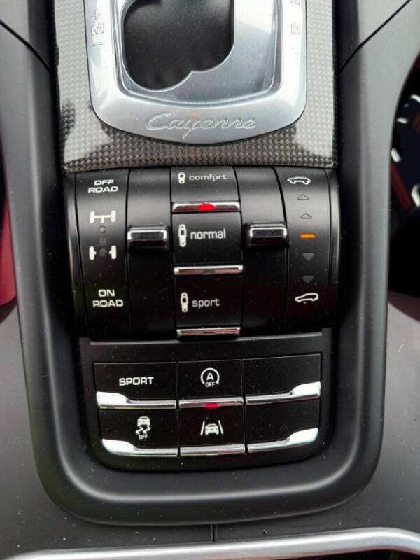 2014-porsche-cayenne-turbo-s-for-sale (6)