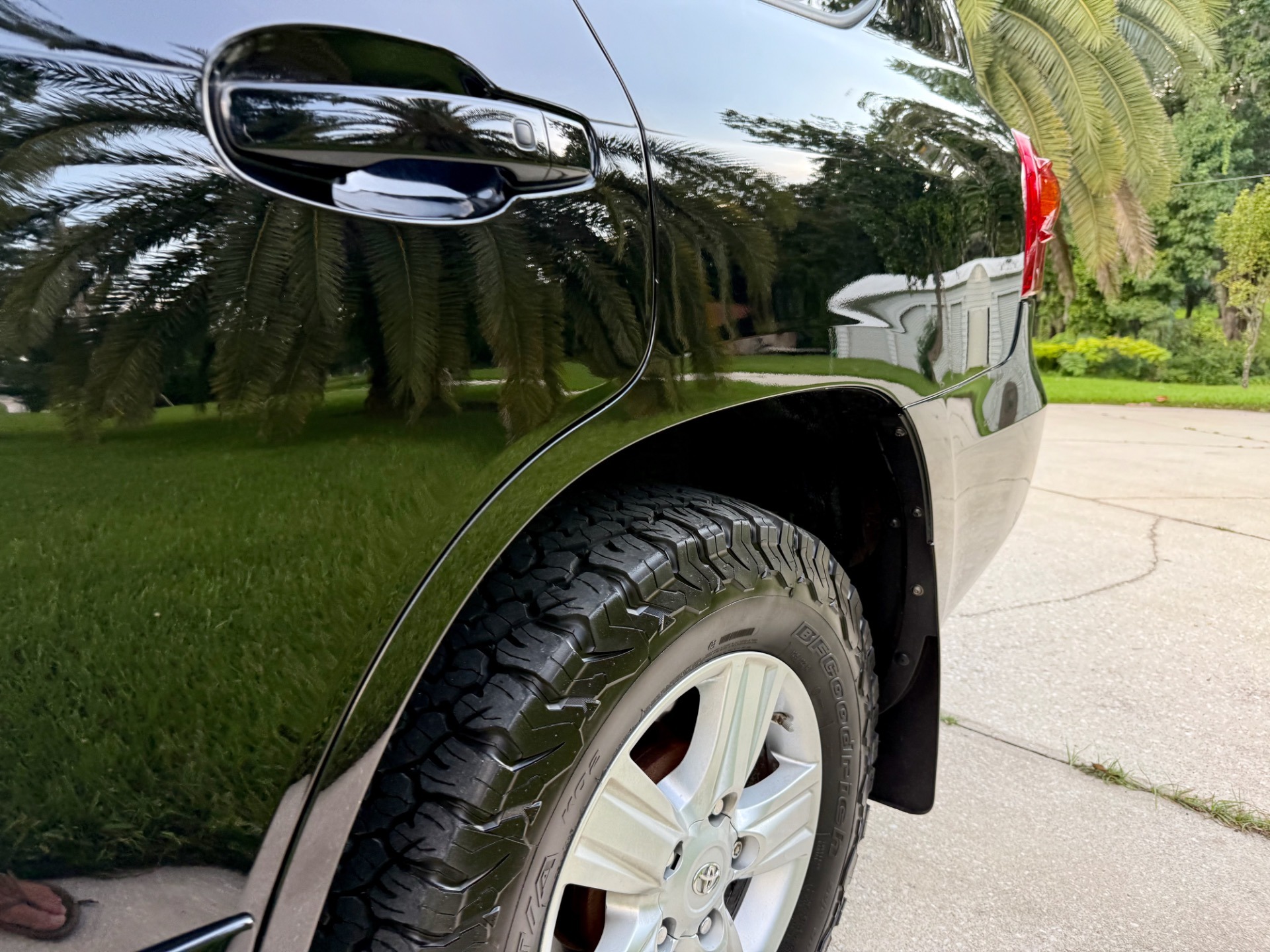 2014-toyota-land-cruiser-200 (14)