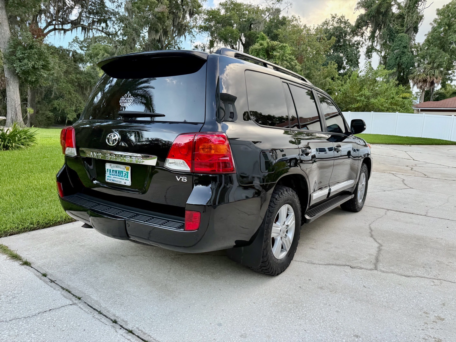 2014-toyota-land-cruiser-200 (21)
