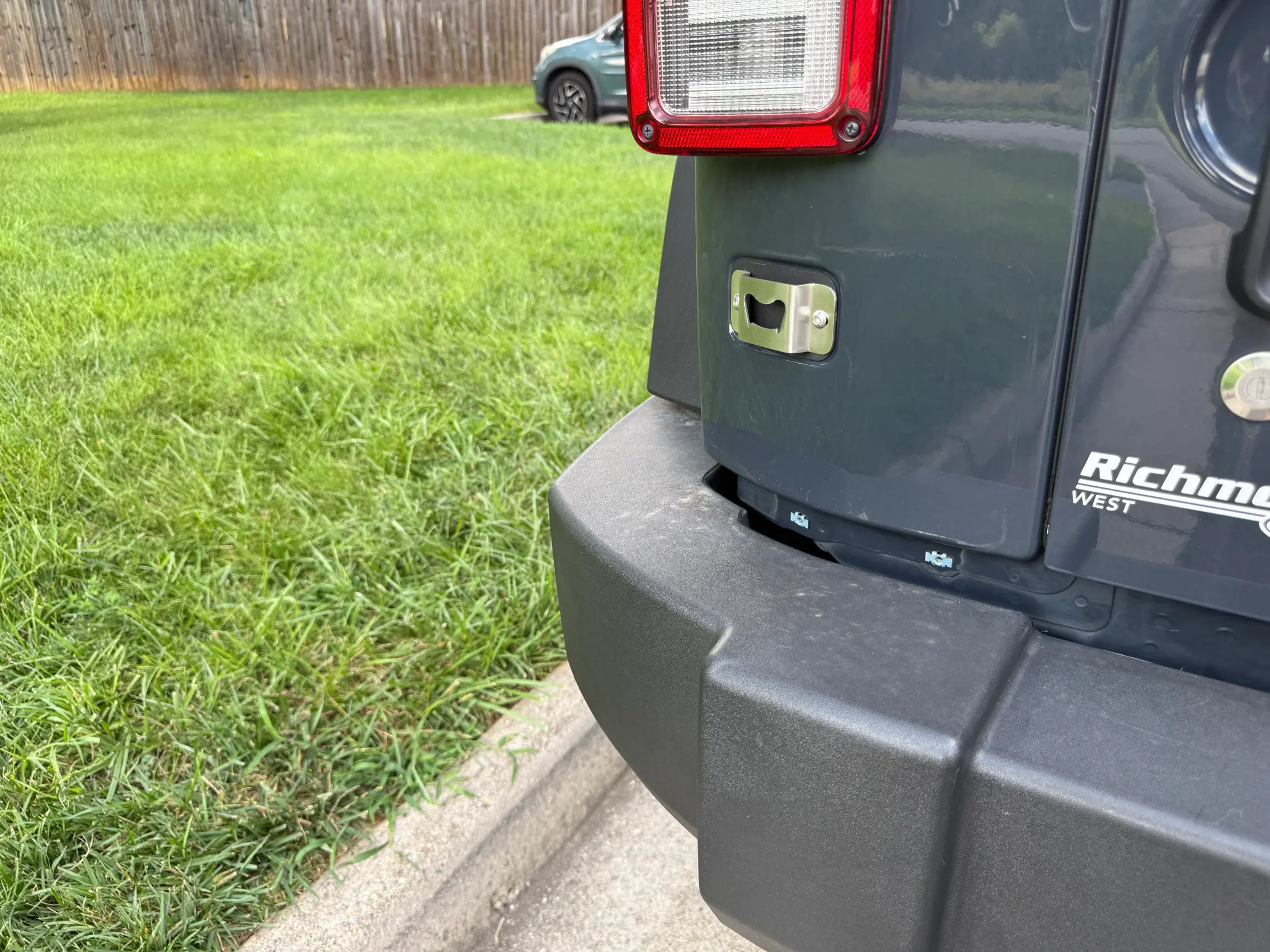2016-jeep-wrangler-unlimited-sport-for-sale-cozet-va-12