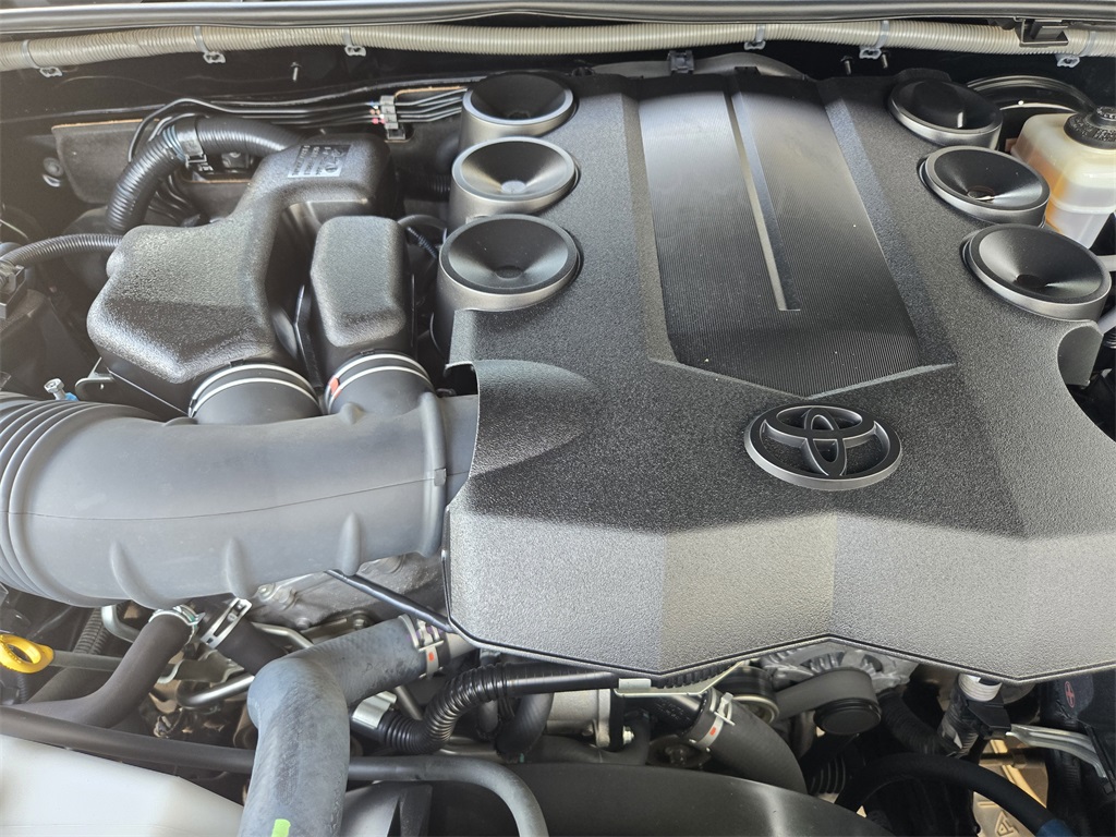 2016-toyota-4runner-sr5-rwd-for-sale-13
