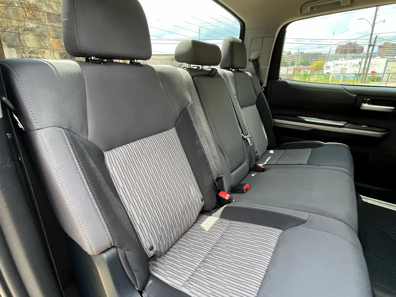 2016-toyota-tundra-4x4 (12)