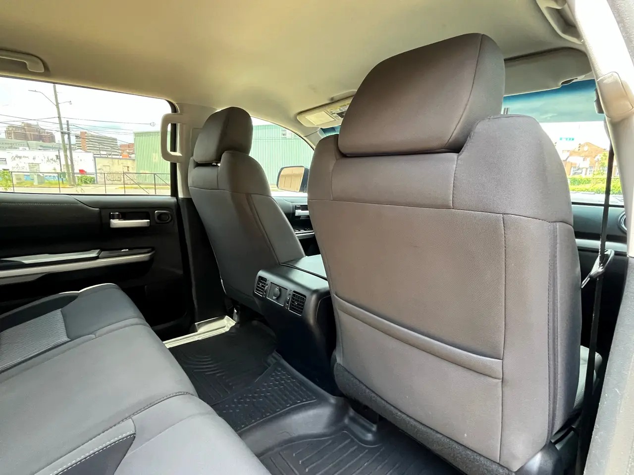 2016-toyota-tundra-4x4 (14)