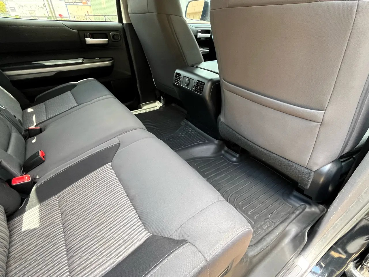 2016-toyota-tundra-4x4 (18)