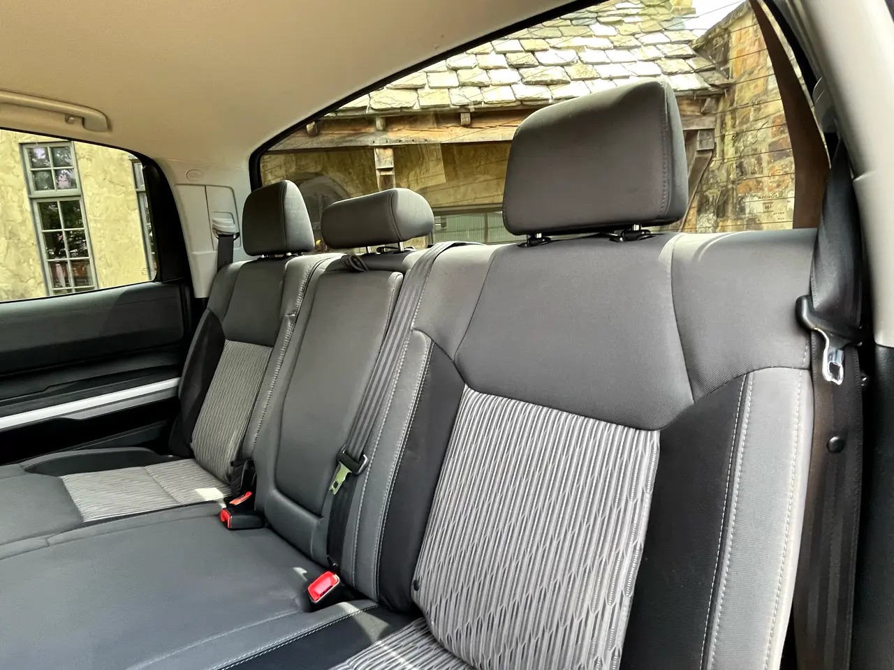 2016-toyota-tundra-4x4 (20)