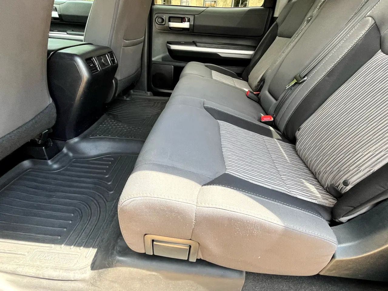 2016-toyota-tundra-4x4 (24)