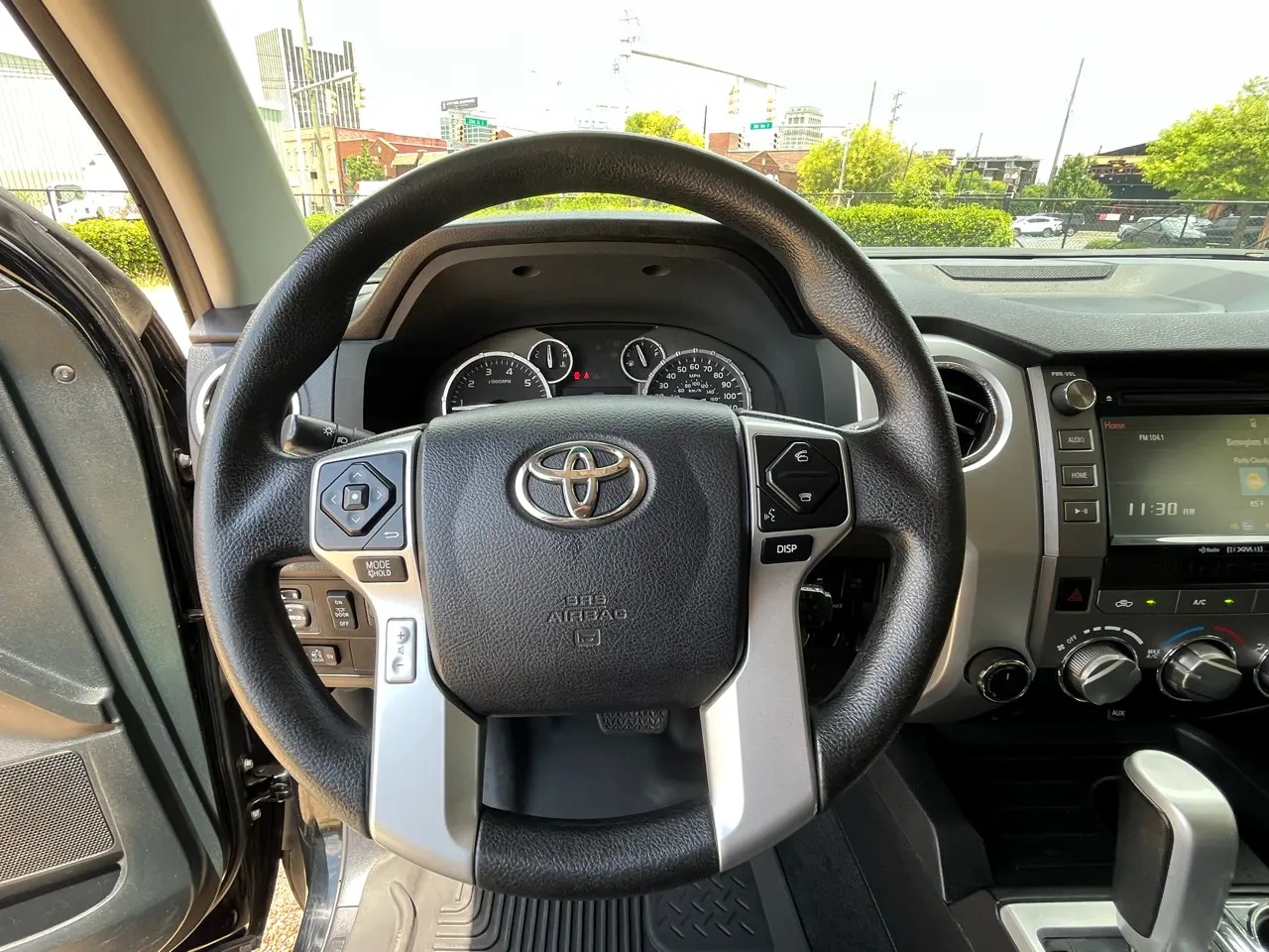 2016-toyota-tundra-4x4 (27)