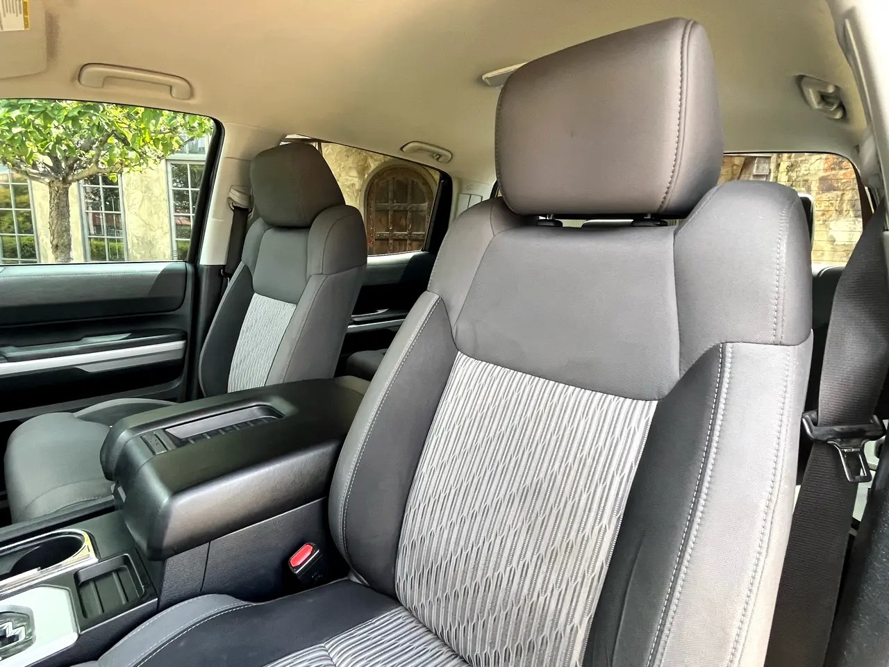 2016-toyota-tundra-4x4 (36)
