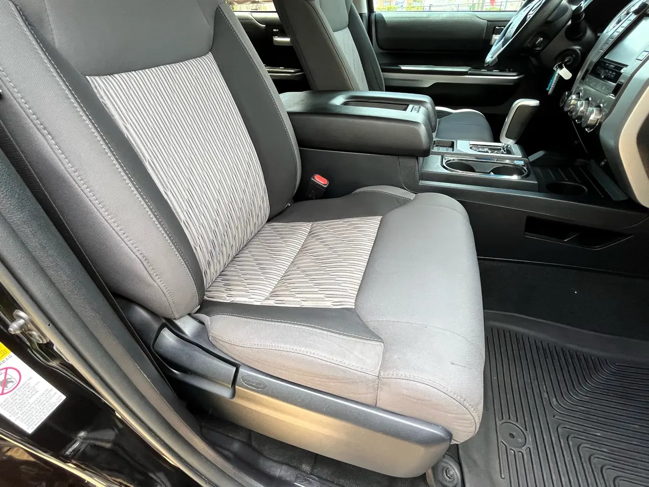 2016-toyota-tundra-4x4 (4)