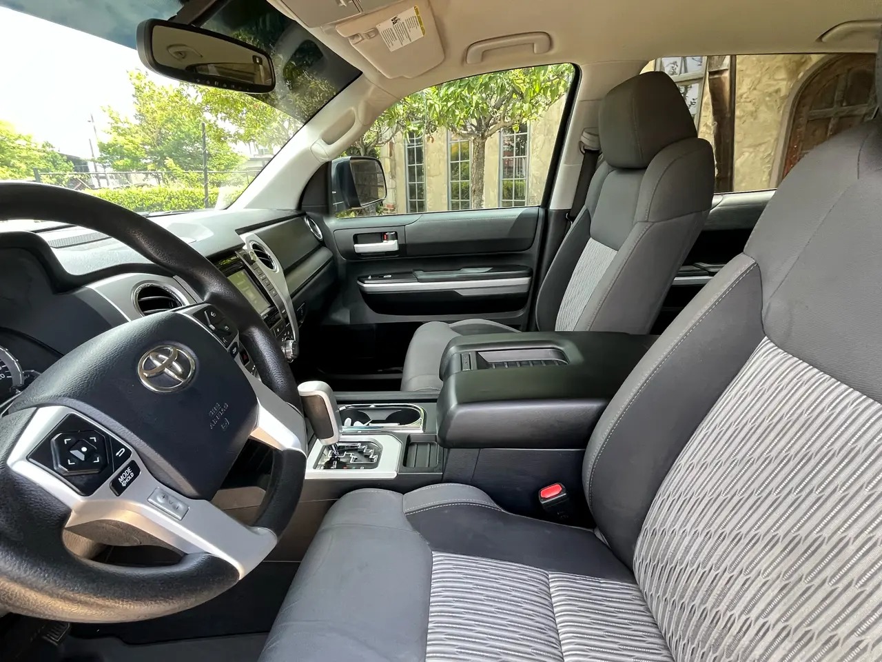 2016-toyota-tundra-4x4 (47)