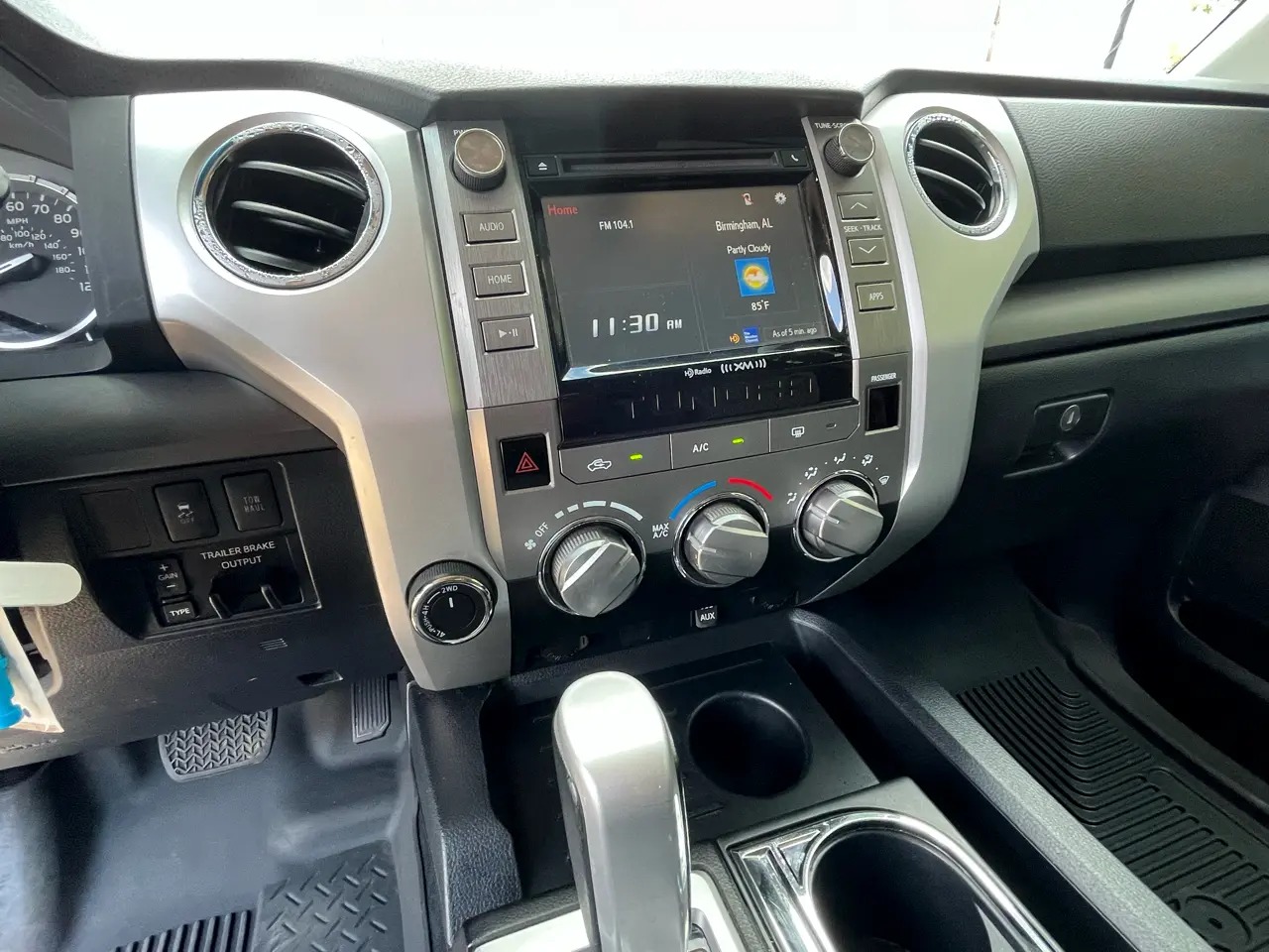 2016-toyota-tundra-4x4 (48)