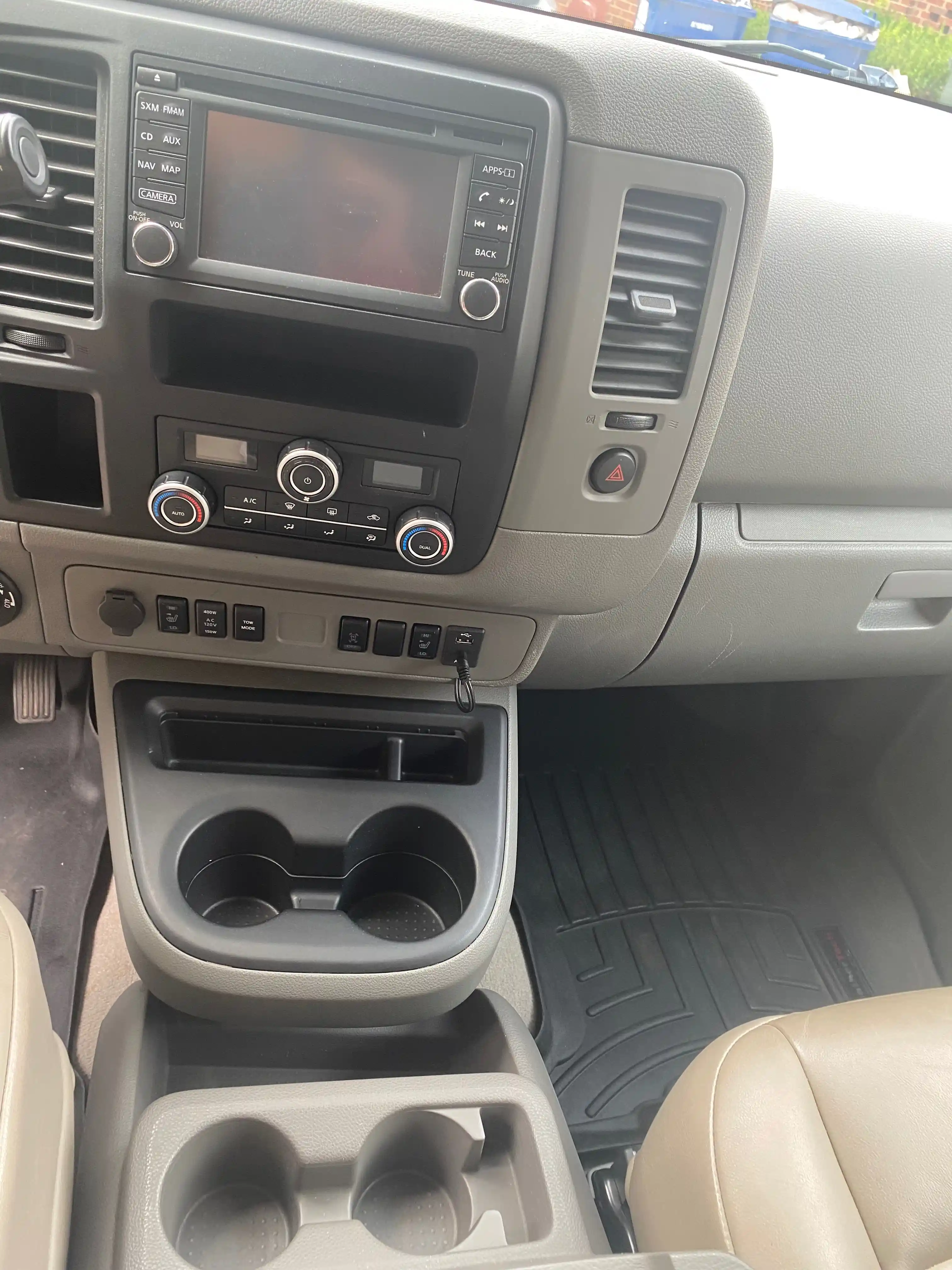 2017 Nissan NV3500 For Sale-04