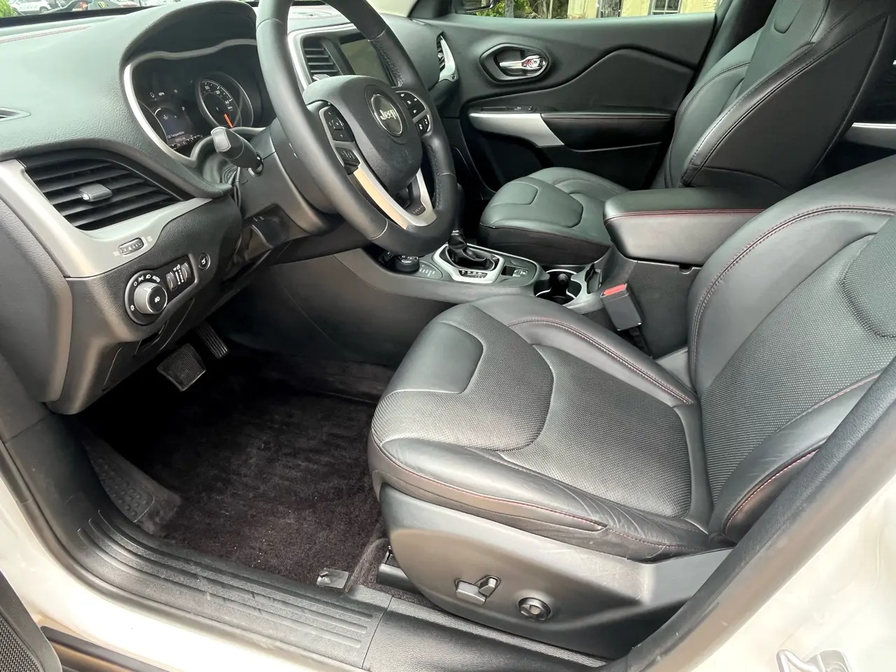 2018-jeep-cherokee-trailhawk-for-sale-birmingham-al-31