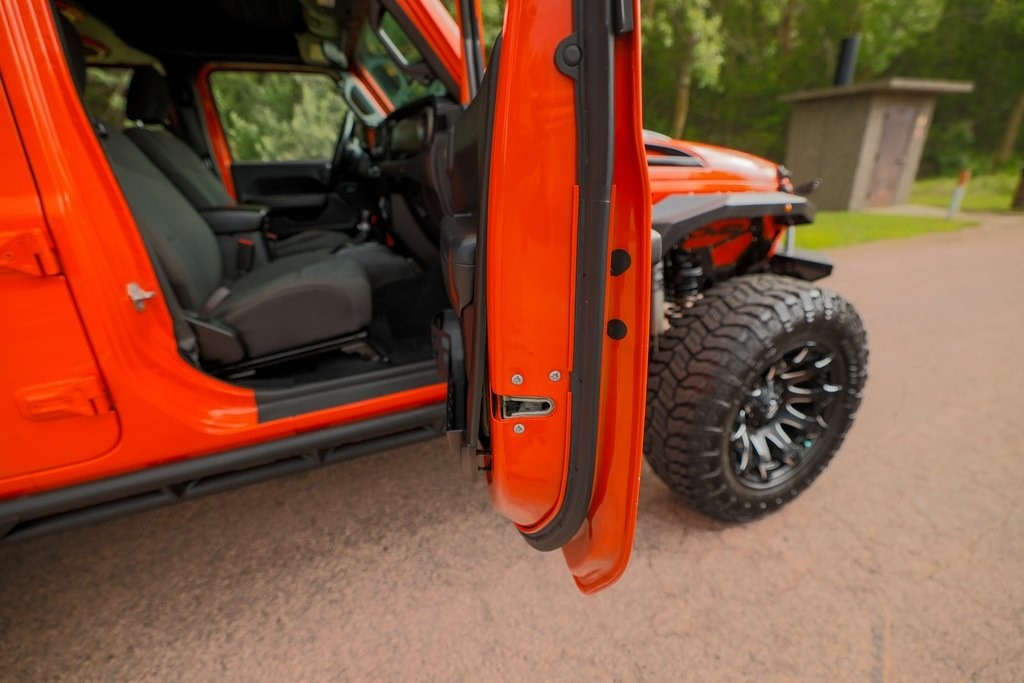 2018-jeep-wrangler-unlimited-sport-s (11)