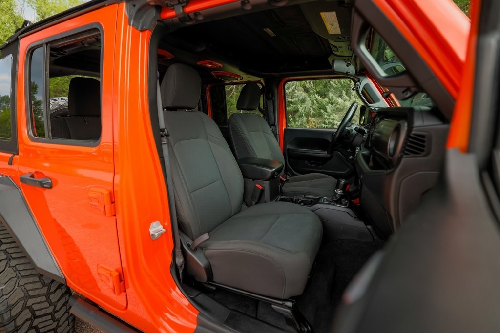2018-jeep-wrangler-unlimited-sport-s (18)