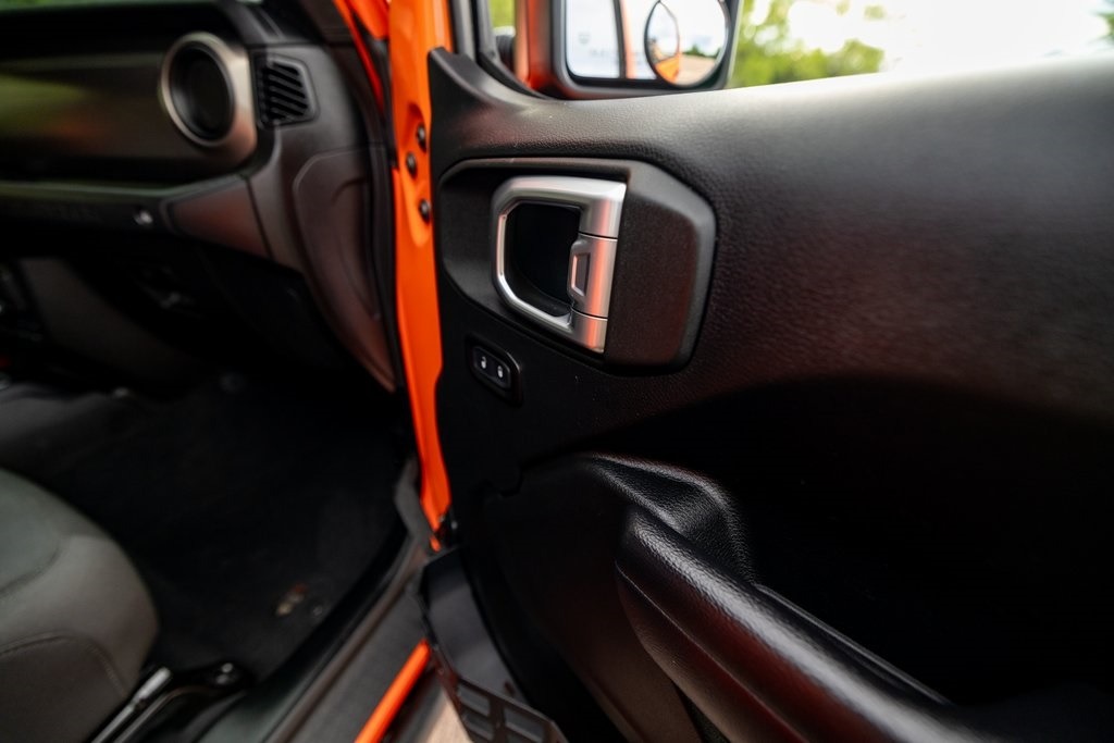 2018-jeep-wrangler-unlimited-sport-s (2)