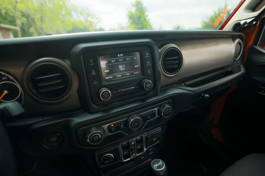 2018-jeep-wrangler-unlimited-sport-s (44)