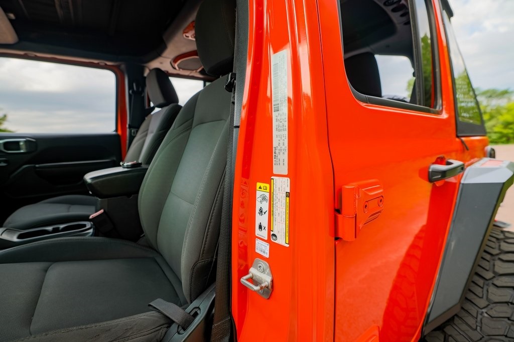 2018-jeep-wrangler-unlimited-sport-s (50)