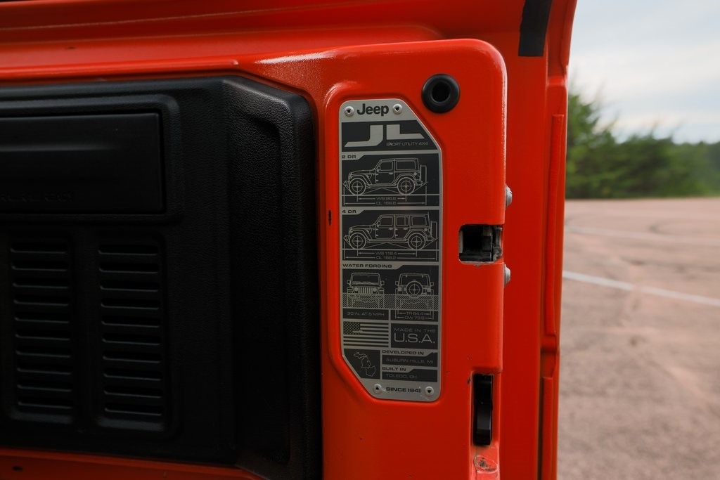 2018-jeep-wrangler-unlimited-sport-s (69)