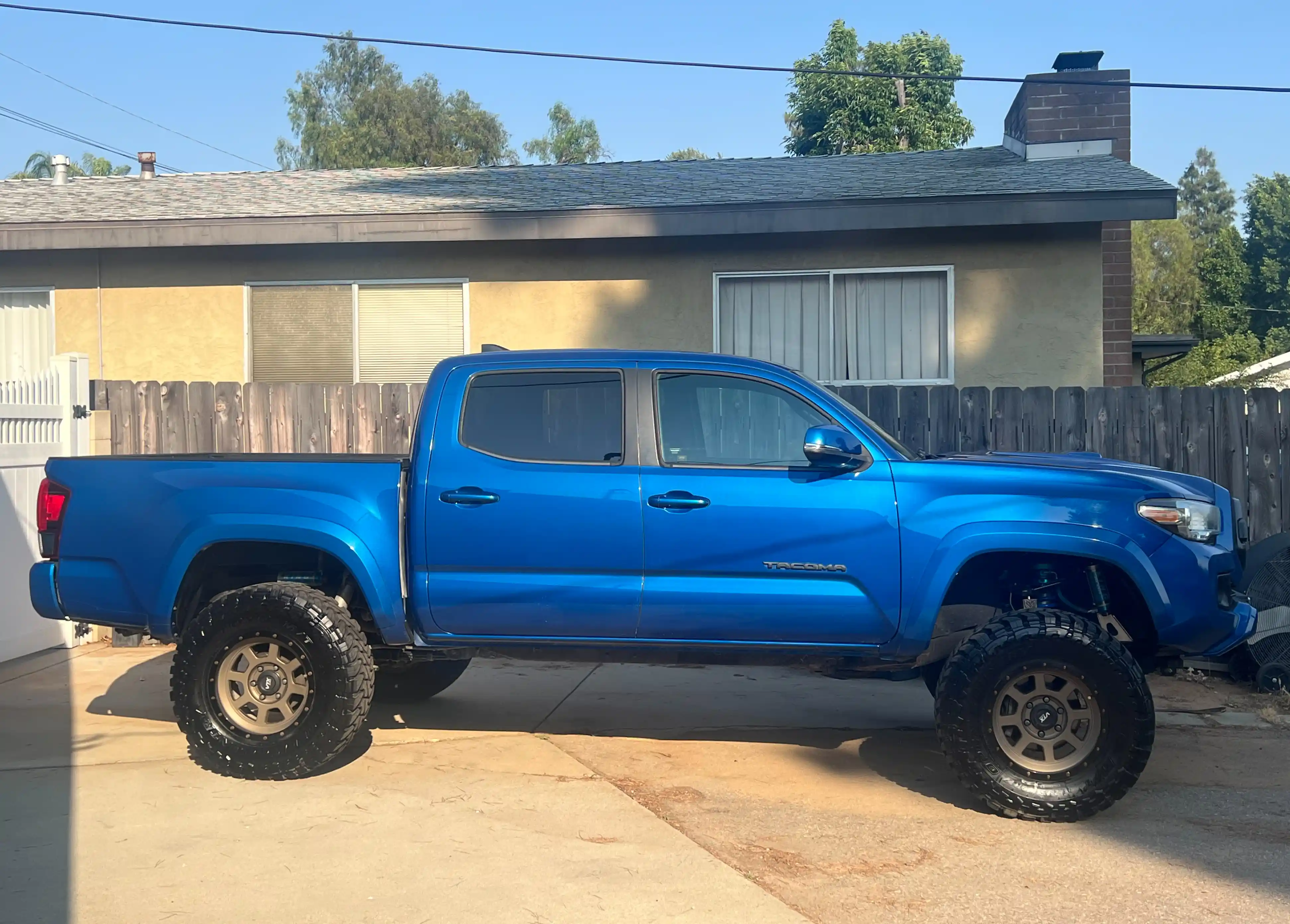 2018-toyota-tacoma-for-sale-02