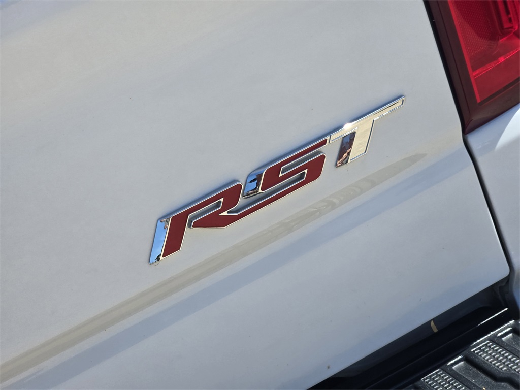 2019-chevy-silverado-1500-rst-4x4-for-sale-07