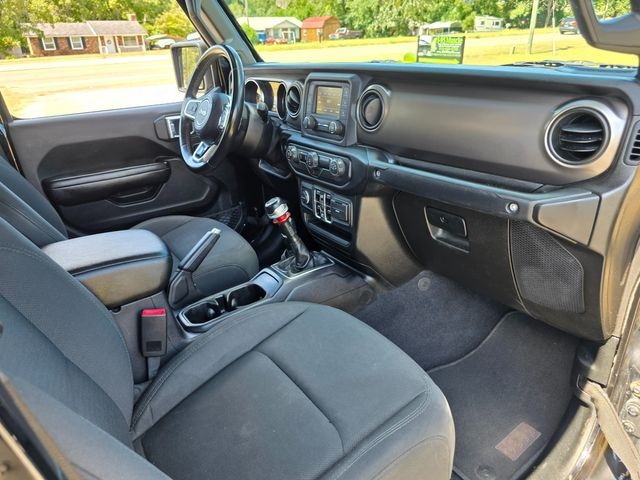 2020-jeep-gladiator-hope-mills-nc (14)