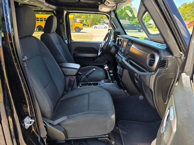 2020-jeep-gladiator-hope-mills-nc (23)