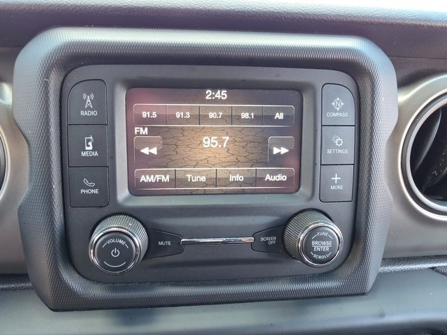 2020-jeep-gladiator-hope-mills-nc (34)