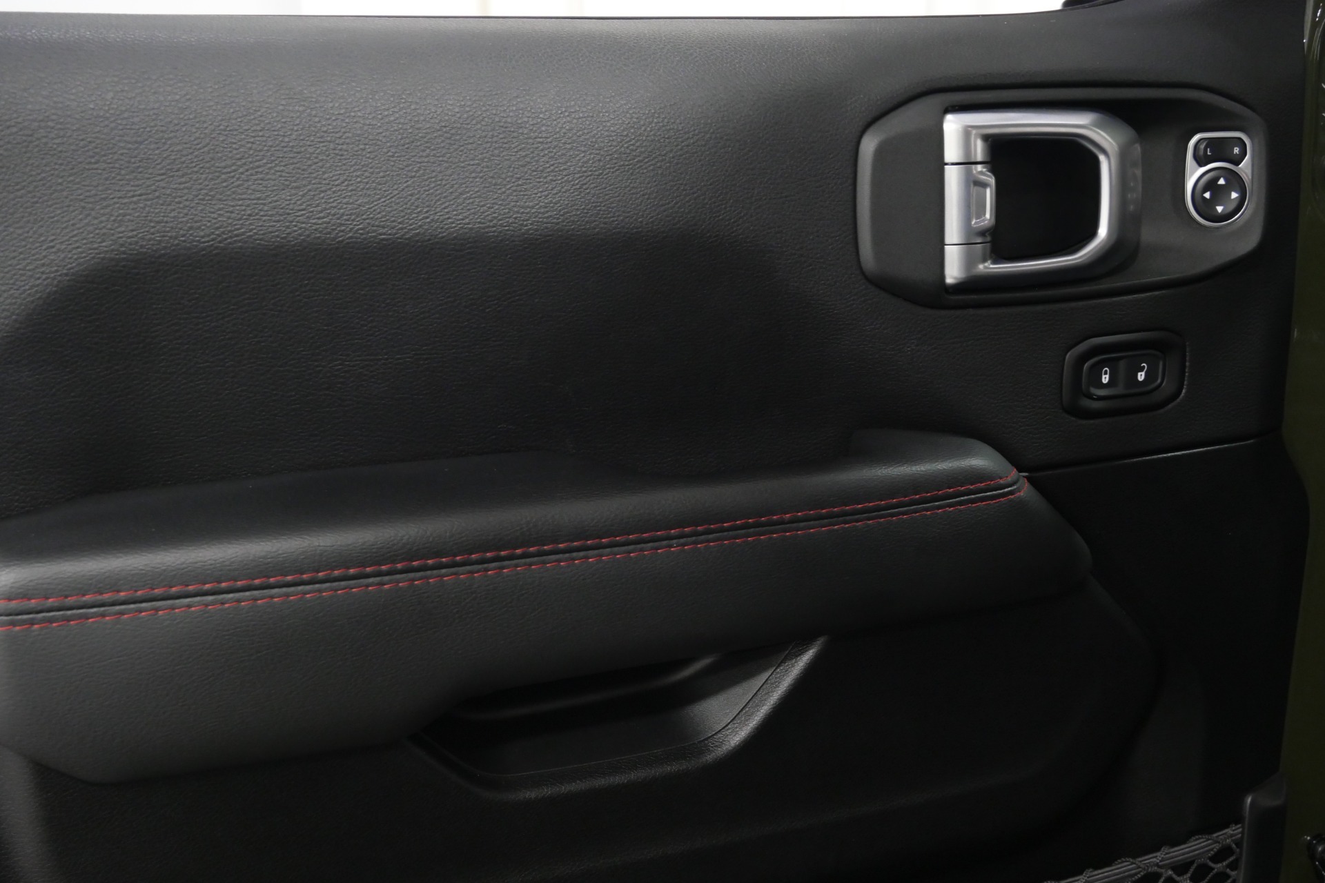 2021-jeep-wrangler-unlimited-rubicon-diesel-for-sale-newport-beach-ca-33