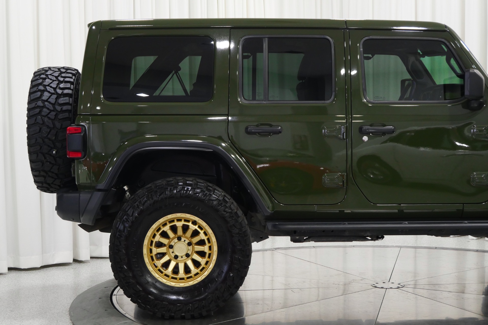2021-jeep-wrangler-unlimited-rubicon-diesel-for-sale-newport-beach-ca-34