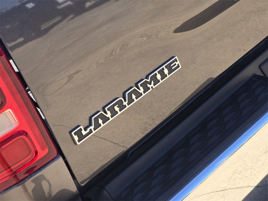 2021-ram-2500-laramie-4x4-for-sale-09