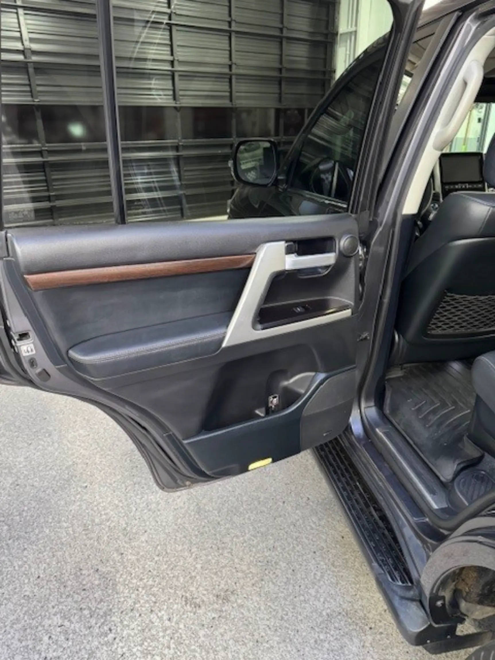 2021-toyota-land-cruiser-for-sale-st-louis-mo-21