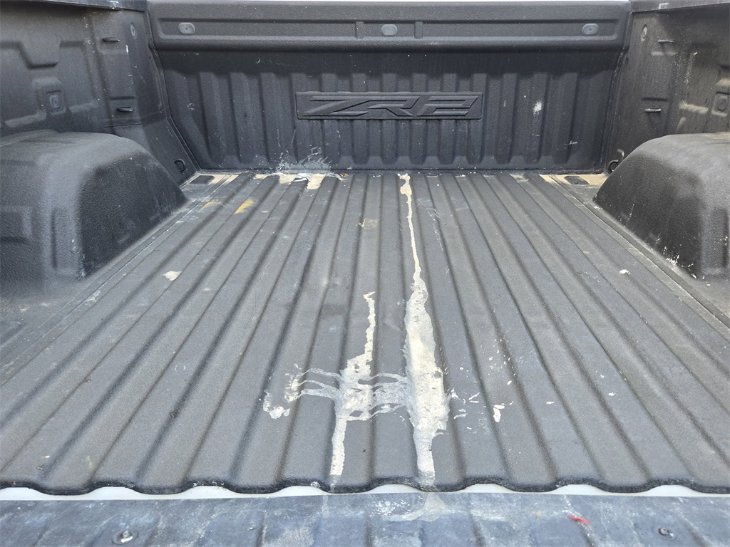 2022-chevrolet-silverado-1500-zr2-4x4-17