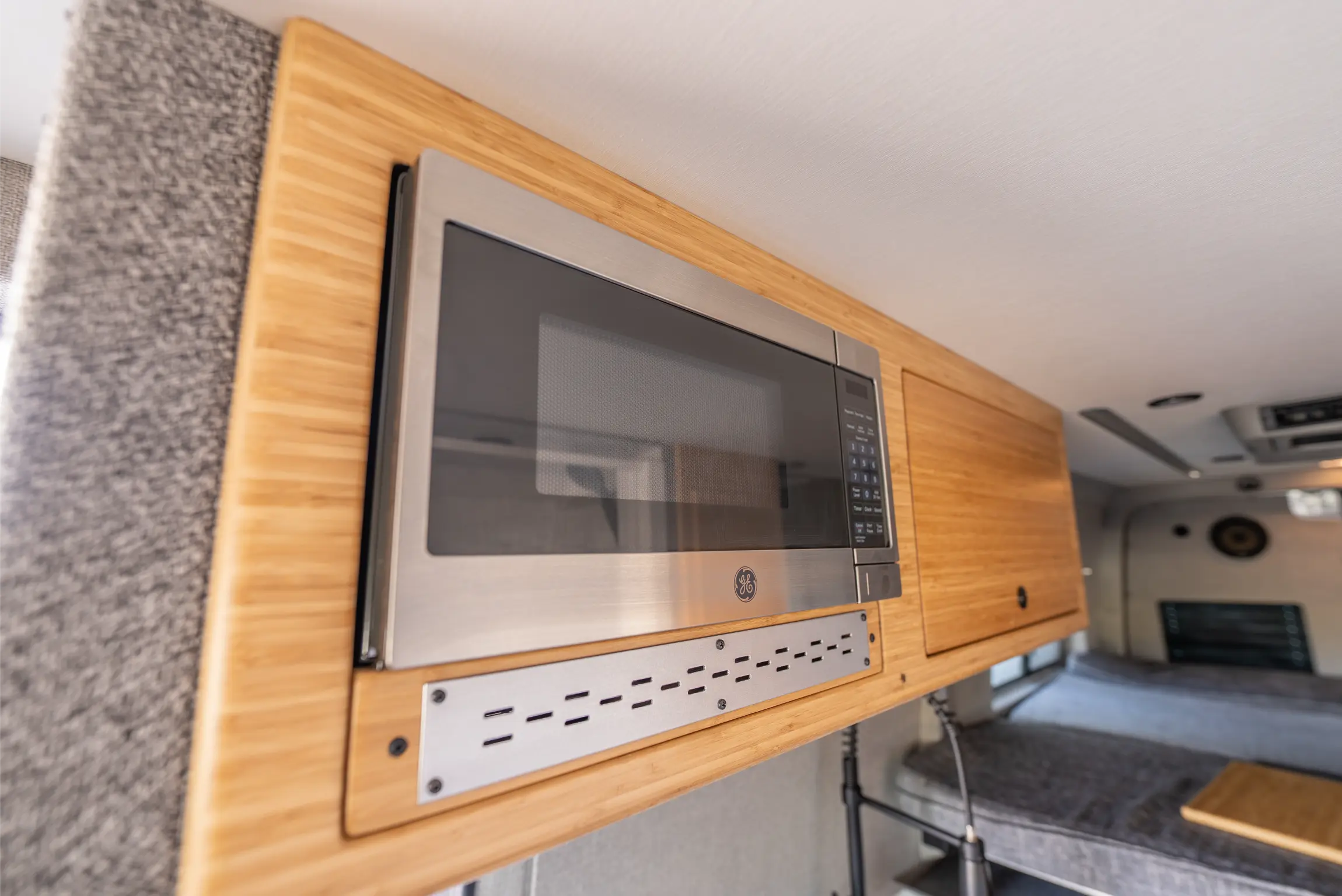 2022-mercedes-benz-sprinter-el-kapitan-for-sale-off-highway-van-37