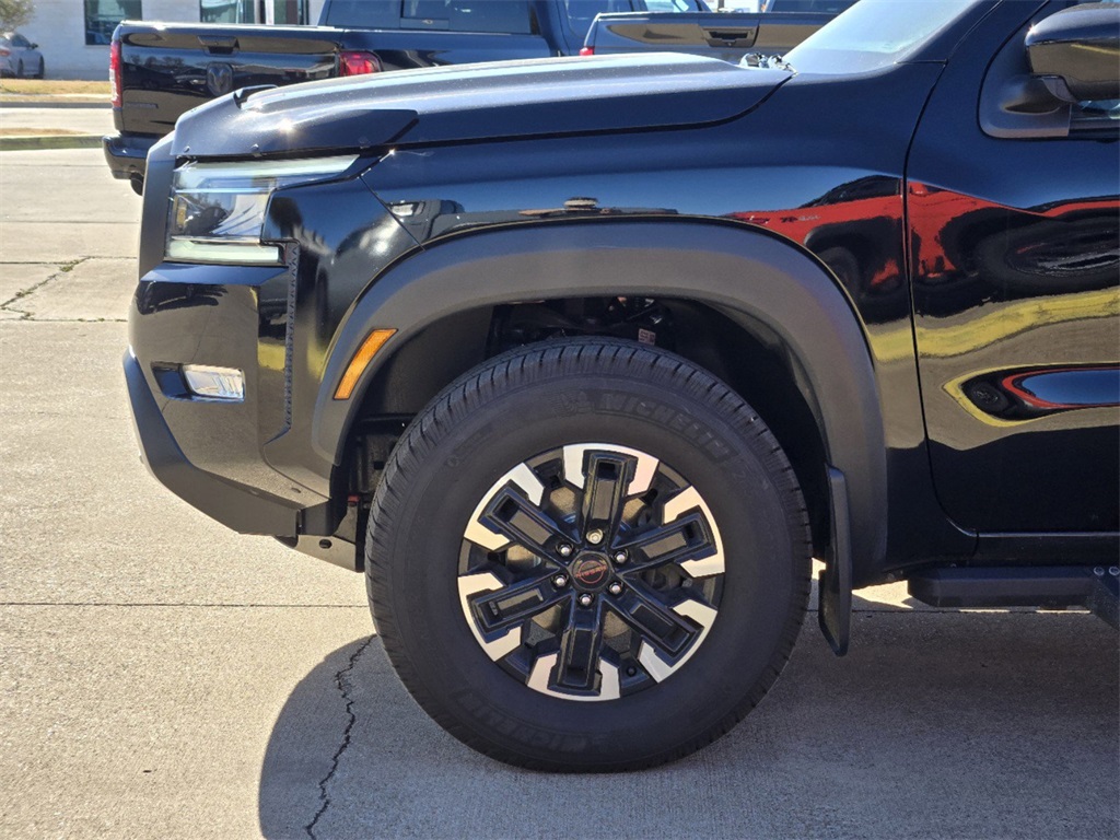 2022-nissan-frontier-pro-4x-for-sale-05