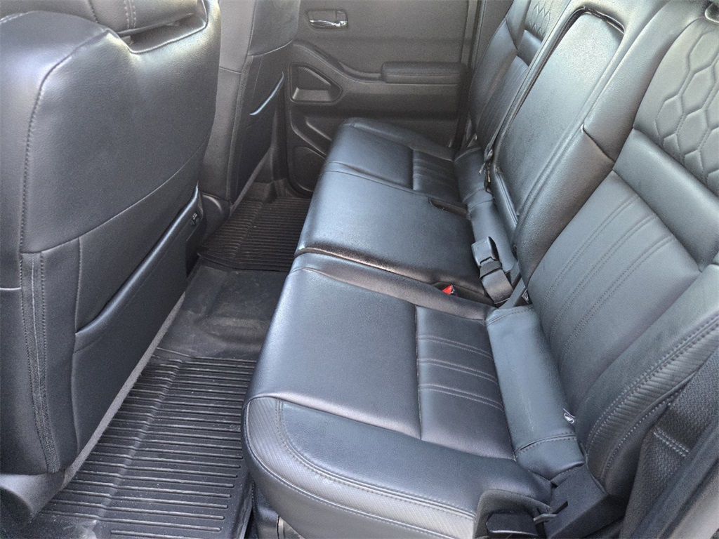 2022-nissan-frontier-pro-4x-for-sale-16
