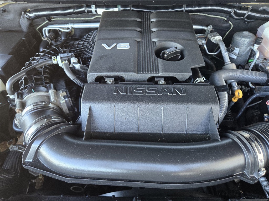 2022-nissan-frontier-pro-4x-for-sale-17