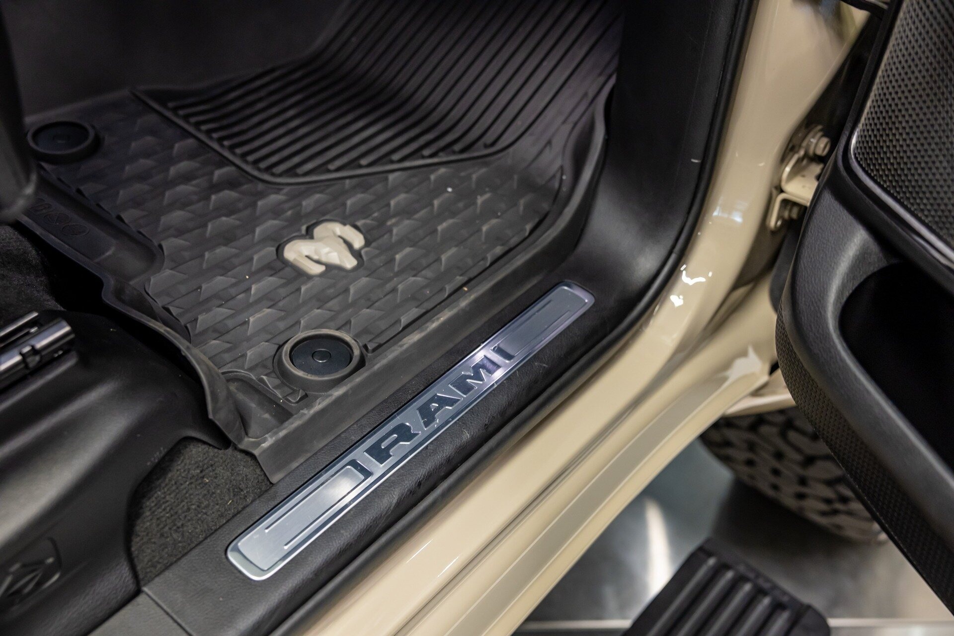 2022-ram-1500-trx-for-sale-springfield-mo-72