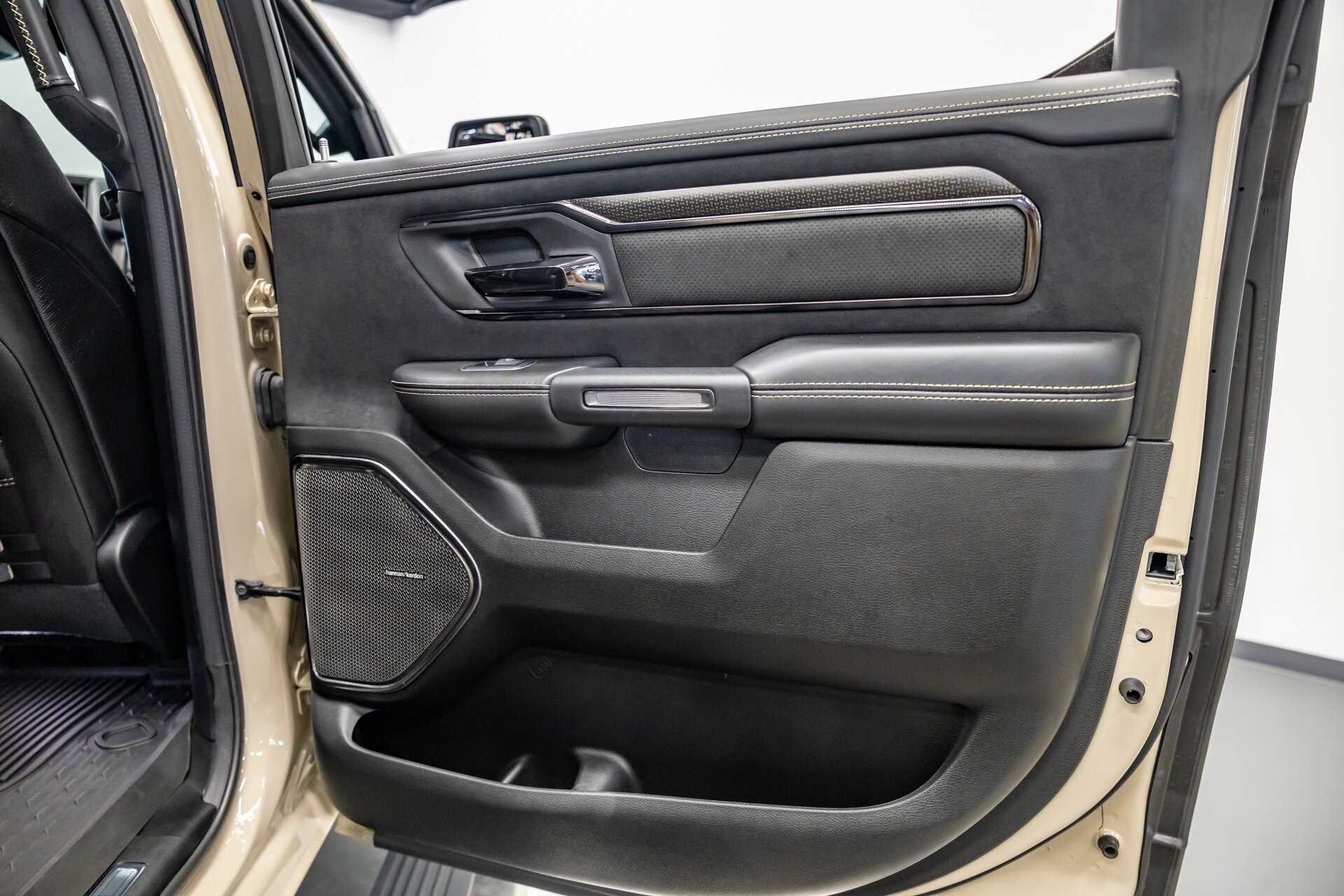 2022-ram-1500-trx-for-sale-springfield-mo-81